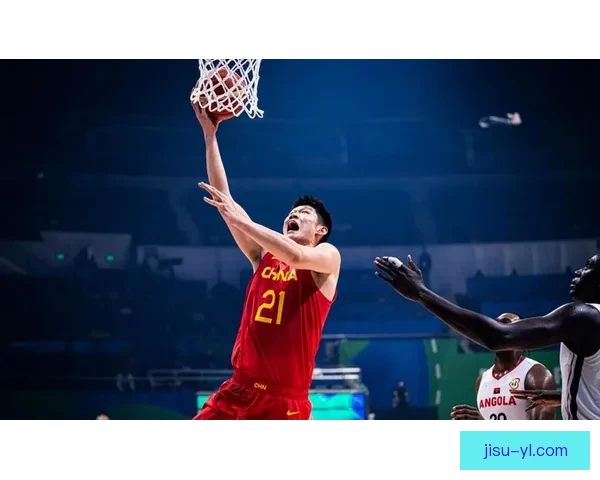 中国男篮半场三分仅2中 命中率惨淡 中国男篮半场三分仅2中 命中率惨淡